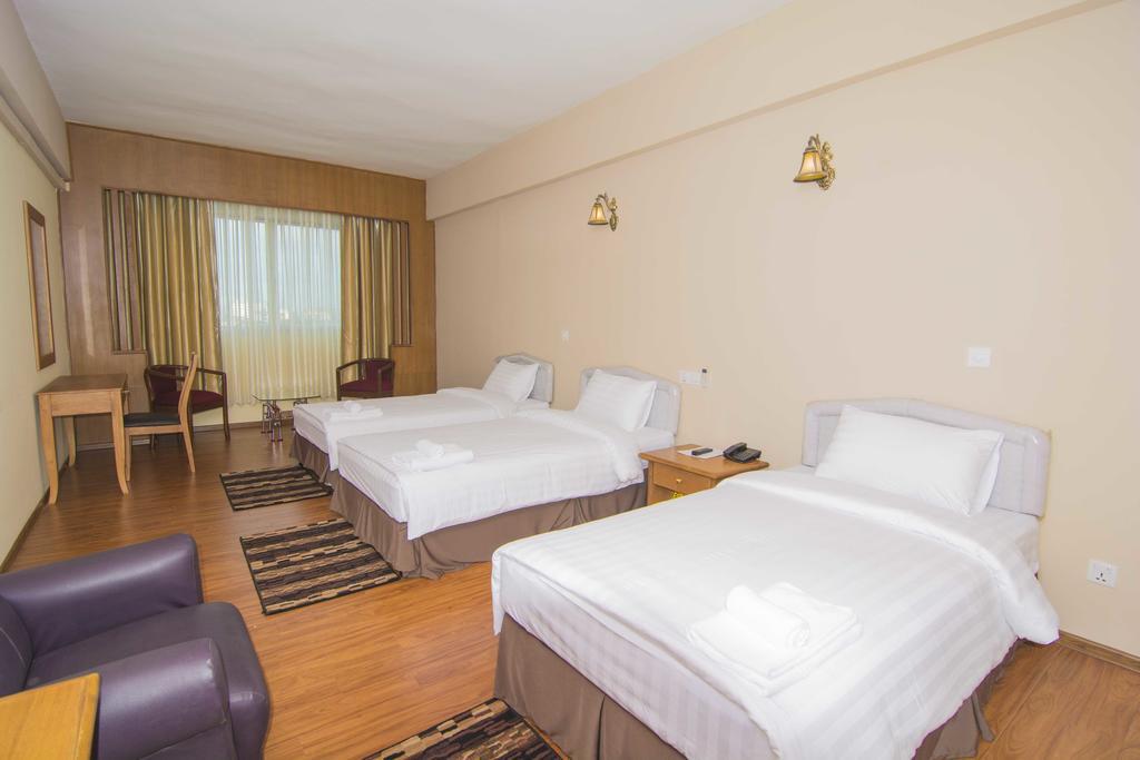 Asia Plaza Hotel Yangon Ruang foto
