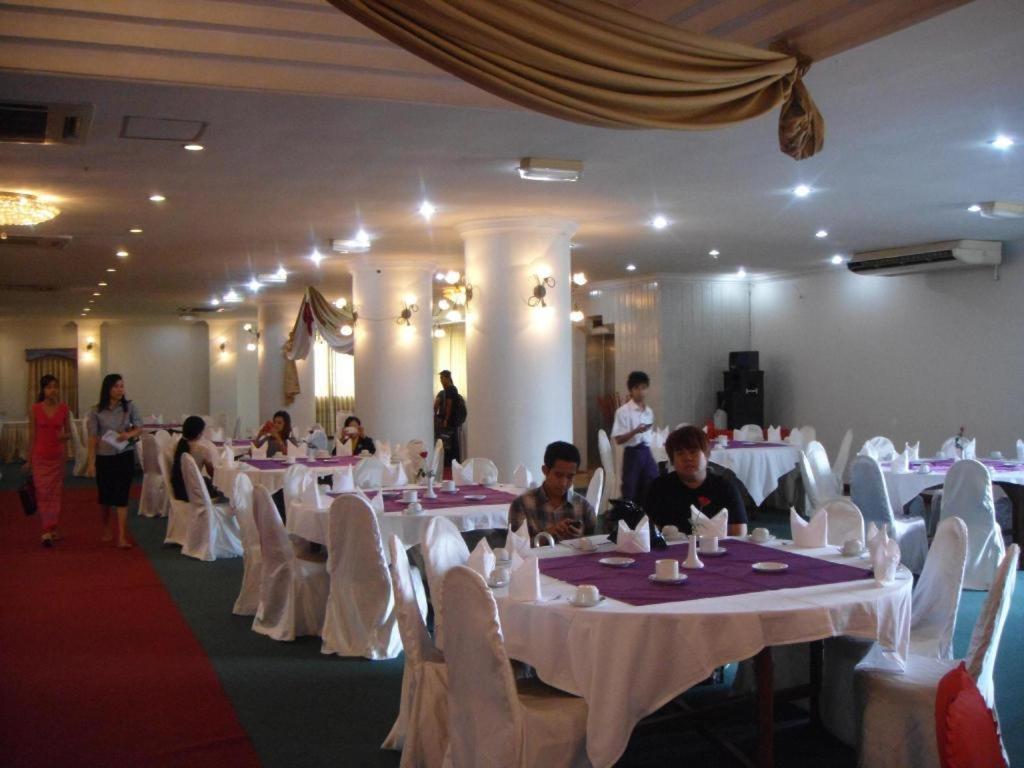Asia Plaza Hotel Yangon Bagian luar foto