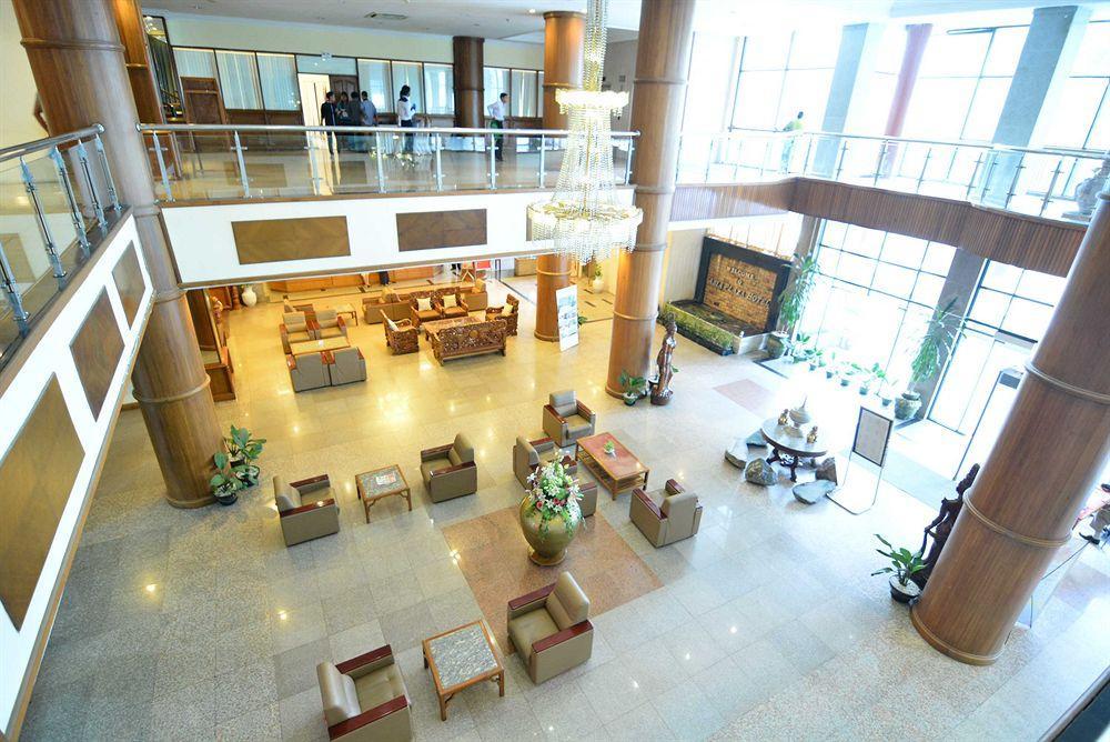 Asia Plaza Hotel Yangon Bagian luar foto
